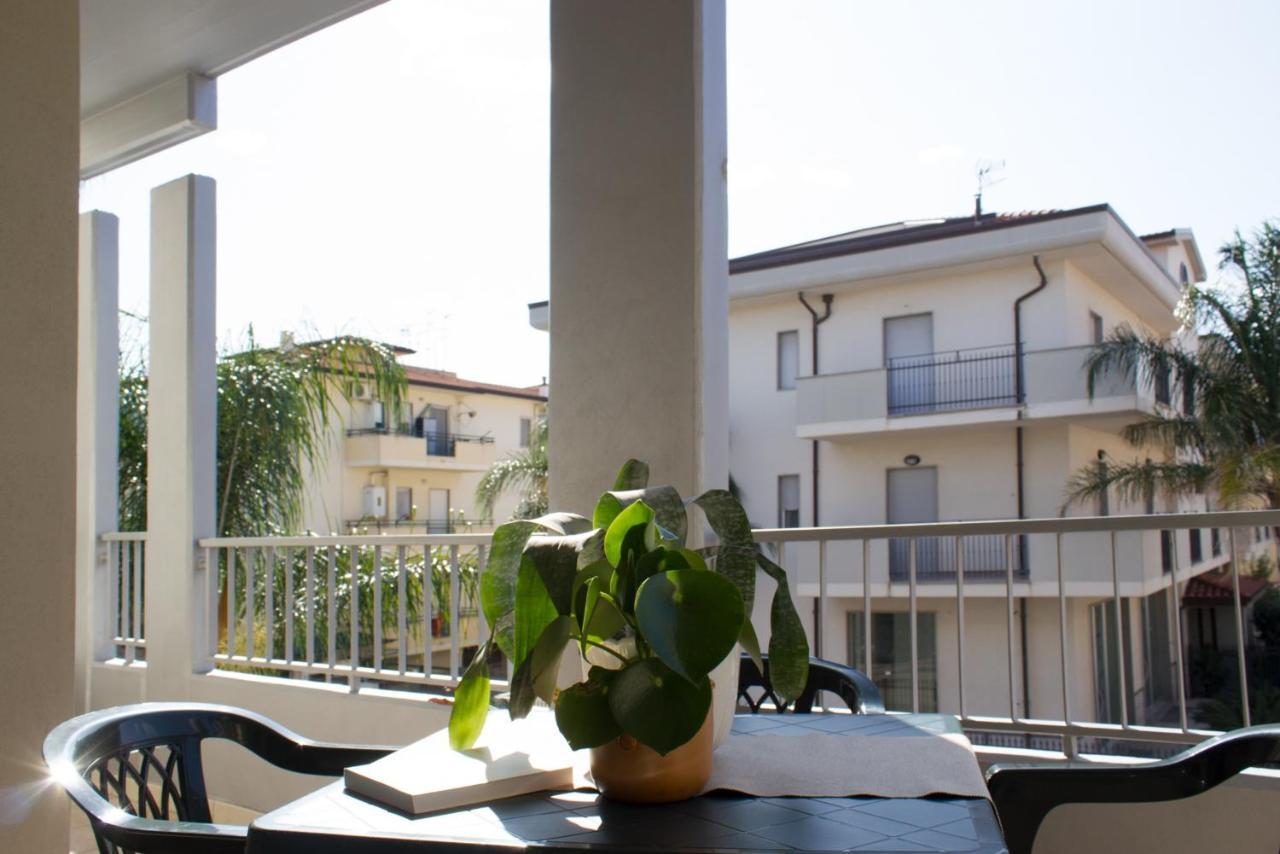 Villa Civico33 à Rocca Imperiale Extérieur photo